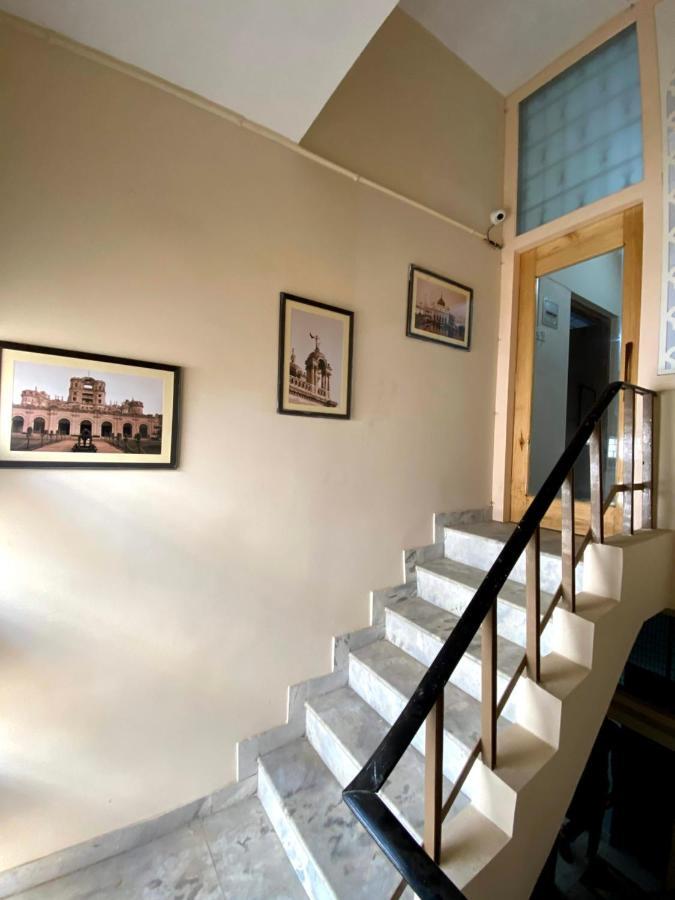 Backpackers Den Hostel Lucknow Buitenkant foto